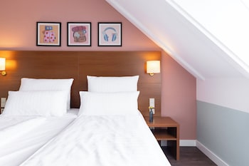 Standard Room, 3 Twin Beds