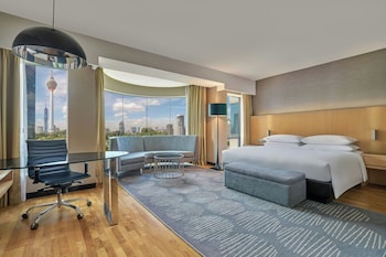 Deluxe Room, 1 King Bed