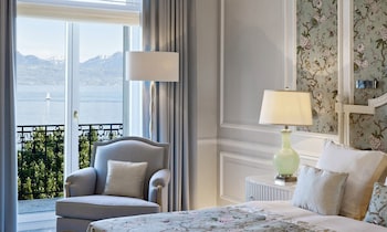 Superior Room, Lake View