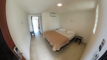 Quarto econômico 6, vista oceano