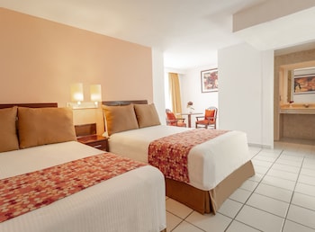 Junior Suite, 2 Double Beds