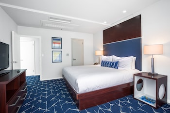 Superior Room, 1 King Bed