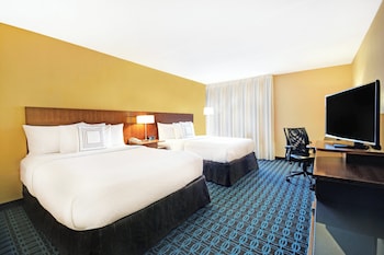 Room, 2 Queen Beds, Accessible Bathtub
