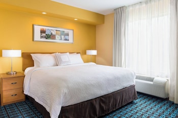 Room, 1 King Bed (Mobility/Hearing Accessible, Tub)