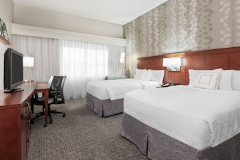 Room, 2 Double Beds, Non Smoking (Mobility Accessible, Tub)