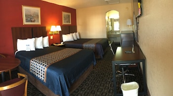 Room, 2 Queen Beds, Non Smoking