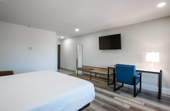 Room, 1 King Bed, Non Smoking