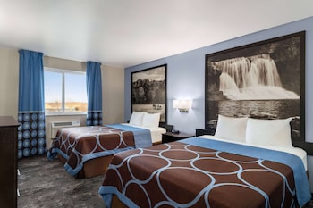 Room, 2 Queen Beds, Non Smoking