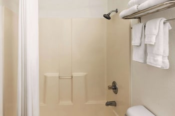 Suite, 1 King Bed, Non Smoking, Jetted Tub (with Whirlpool Tub)