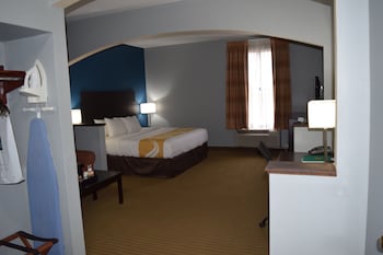 Suite, 1 King Bed with Sofa bed, Non Smoking (2 Person Sofa Bed, Living Room)