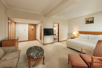 Junior Suite, 1 King Bed