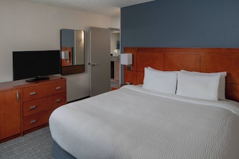 Suite, 1 Bedroom, Courtyard View