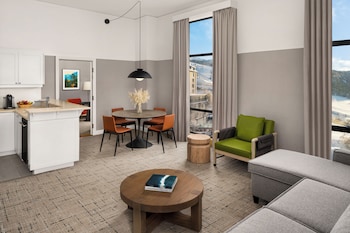 Corner Luxury Residence, 1 King Bed