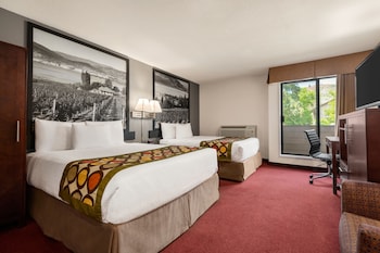 Room, 2 Queen Beds, Non Smoking