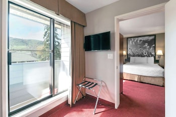 Suite, Multiple Beds, Non Smoking (No Pets)