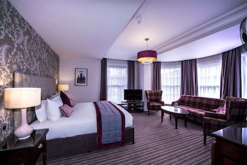 Suite, 1 King Bed, Non Smoking (Manor House Suite)