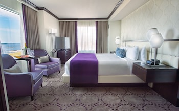 Parlor King Suite Non Smoking