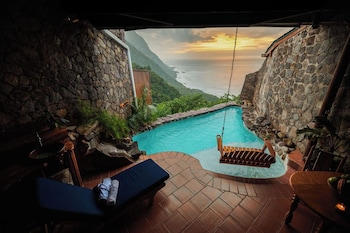 Hilltop Dream Suite
