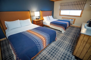 Deluxe Room, 2 Queen Beds, Accessible