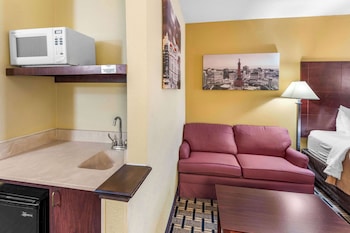 Room, 2 Queen Beds, Accessible, Non Smoking