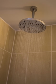 Classic Double or Twin Room (with Shower Room) in Bailbrook Court