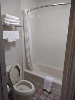 Standard Room, 2 Queen Beds