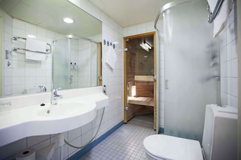 Superior Room, 1 Queen Bed (Sauna)