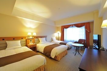 Triple Room, Smoking