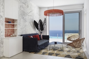 Signature Sea View Suite with private pool