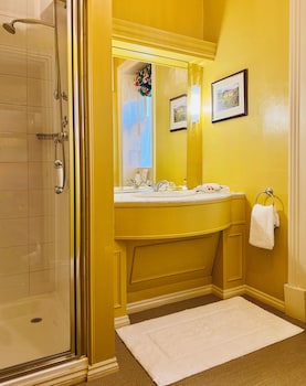 Classic Single Room