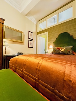 Classic Single Room