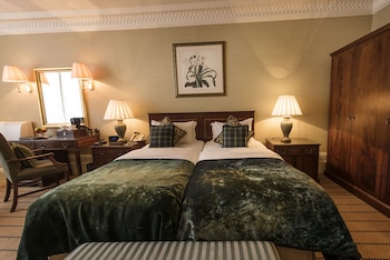 Club Room