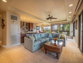 Condo, 2 Bedrooms, Ocean View (265)