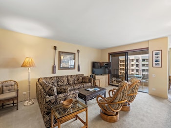 Condo, 2 Bedrooms (1102)