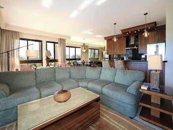 Condo, 2 Bedrooms (296)