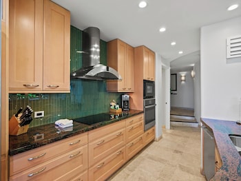 Condo, 2 Bedrooms (136)