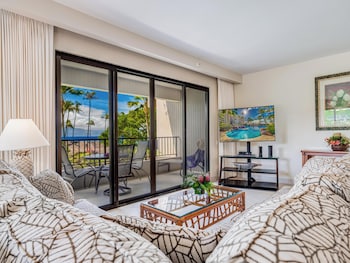 Condo, 2 Bedrooms, Ocean View (235)