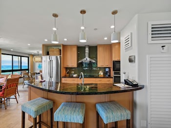 Condo, 2 Bedrooms (136)