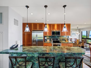 Condo, 2 Bedrooms (135)
