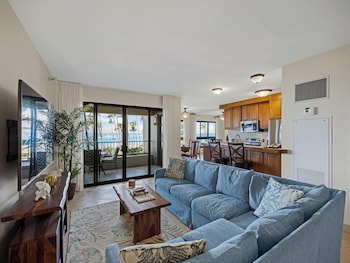 Condo, 2 Bedrooms, Ocean View (444)