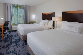 Room, 2 Queen Beds (Mobility/Hearing Access, Roll-In Shwr)