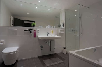 Comfort Room, 1 Double Bed (Plus)