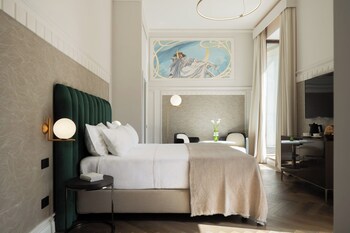 Junior Studio Suite, City View